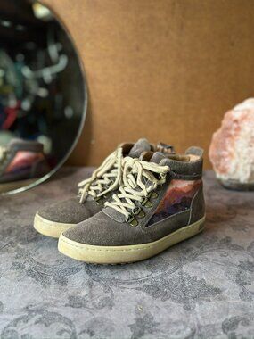 INKKAS Suede High Top Sneakers, Women's 6